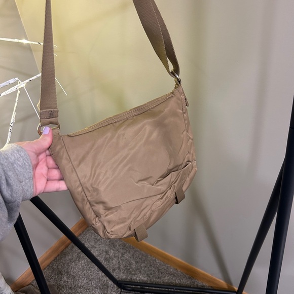 Gap Tan Crossbody Bag - Picture 3 of 4